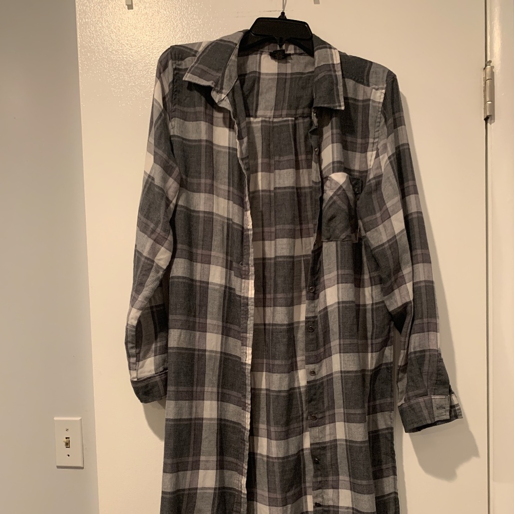 Long sleeve long flannel shirt